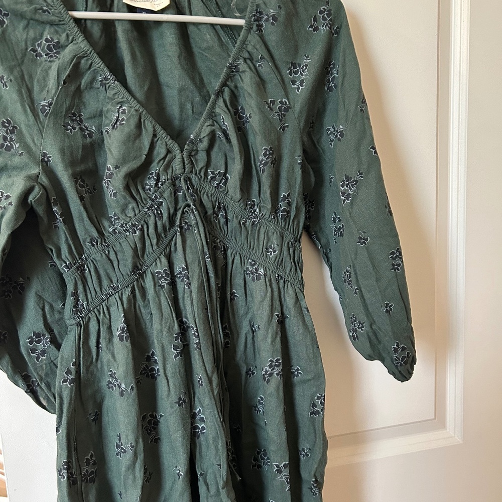 Universal threads dress